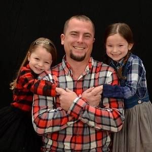 Meet your Posher, Dustin